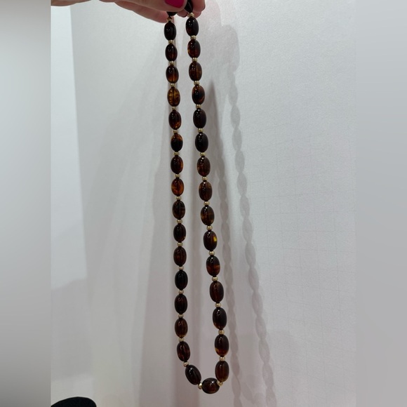 Vintage Elegant Brown Beaded Necklace with twist clasp - Picture 3 of 6